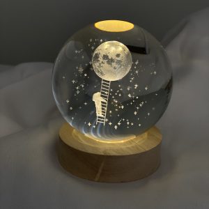 گوی کریستالی طرح فضانورد