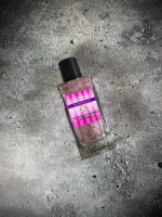 ادکلن زنانه Victoria’s Secret Bombshell-فروشگاه اکسسوری صابی استور