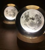 گوی کریستالی طرح ماه moon crystal - تصویر 2