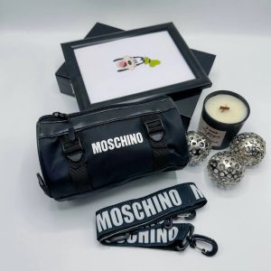 کیف مشکی MOSCHINO